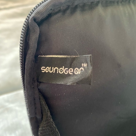 Deluxe iPad Bag/Carry Case - Picture 8 of 13